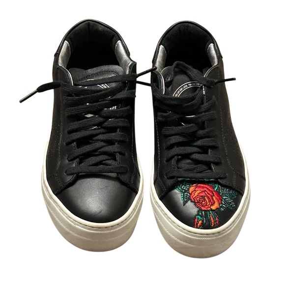 P448 black embroidered  red roseLeather White 37 7 NEW - Picture 1 of 7